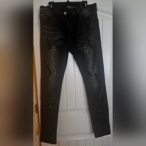 Mens Size 36x34 blackand gray distressed skinny jeans, excellent condition